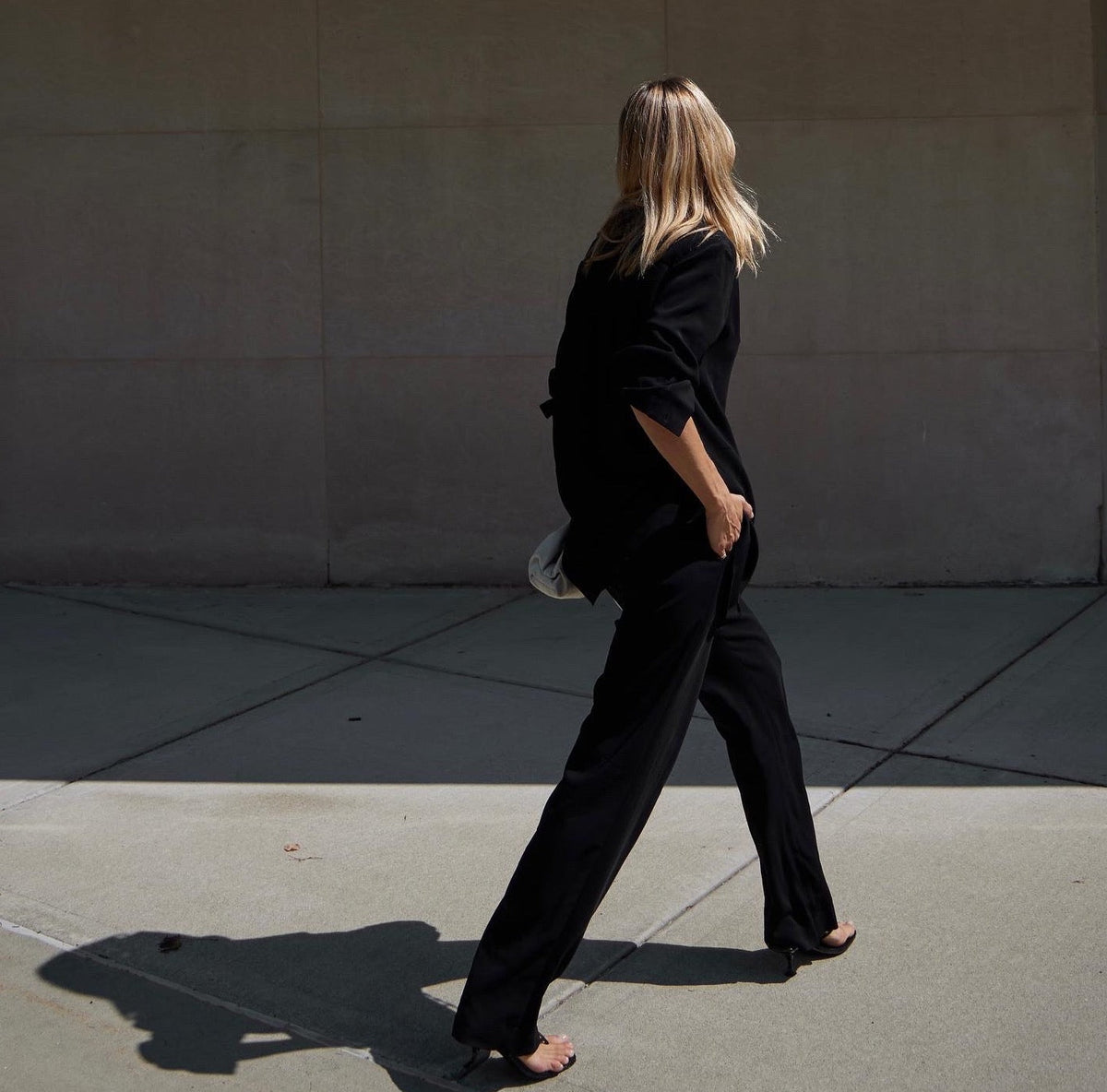 How to Choose Silk Trousers That Feel Easy and Look Polished
