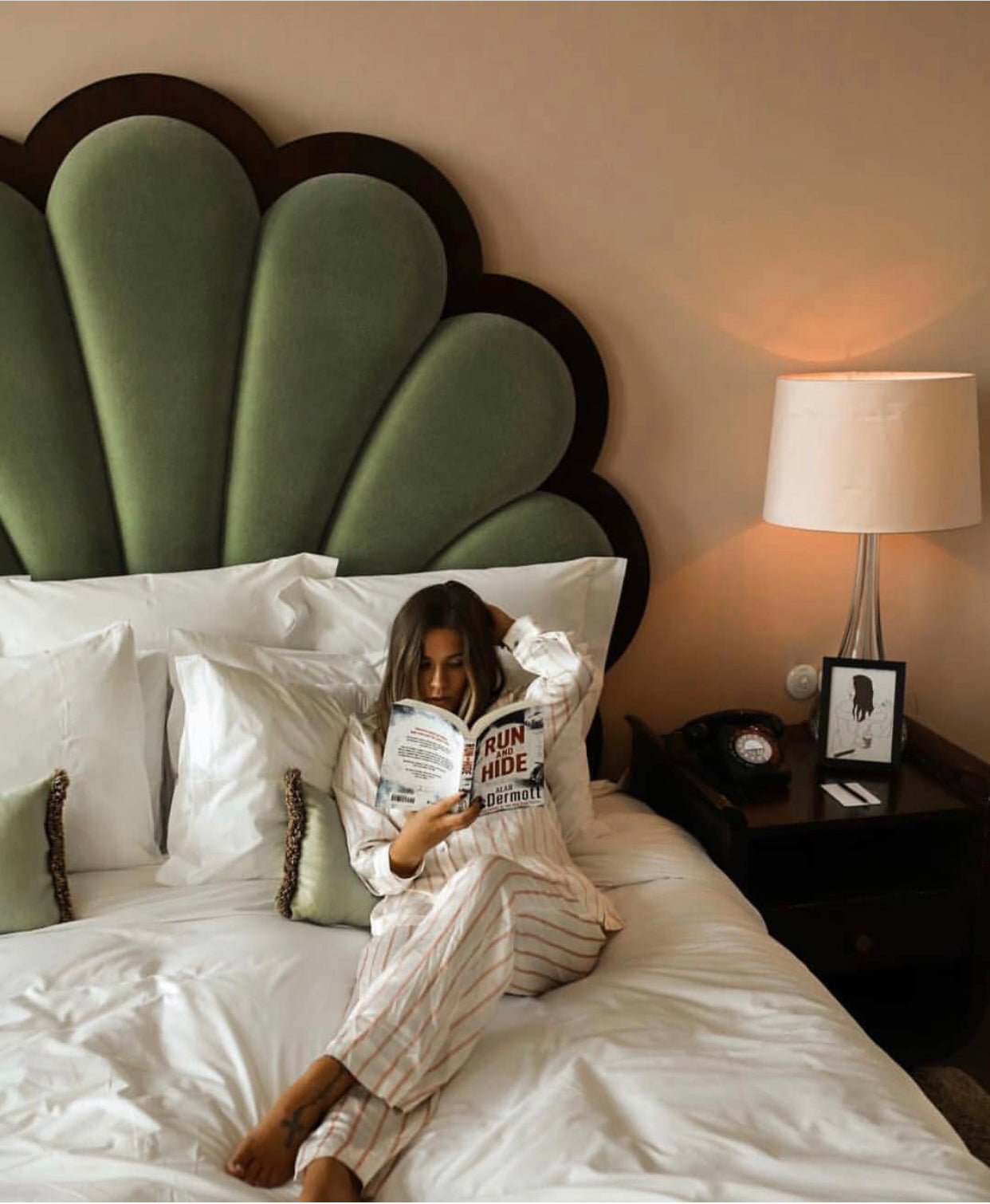 10 Ways Luxury Sleepwear Can Help You Unwind At Bedtime