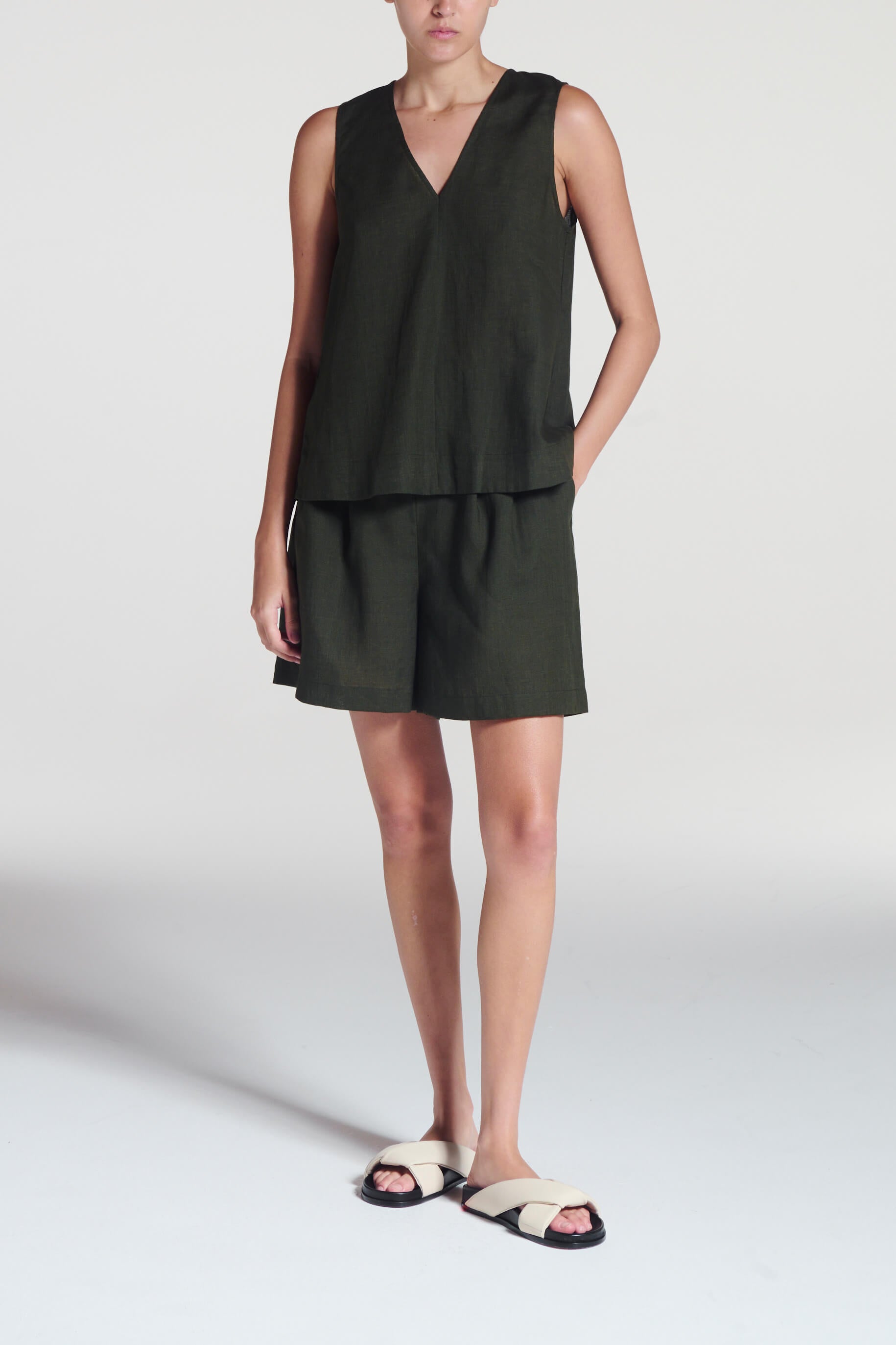 Dallas Short Sea Moss Green Linen