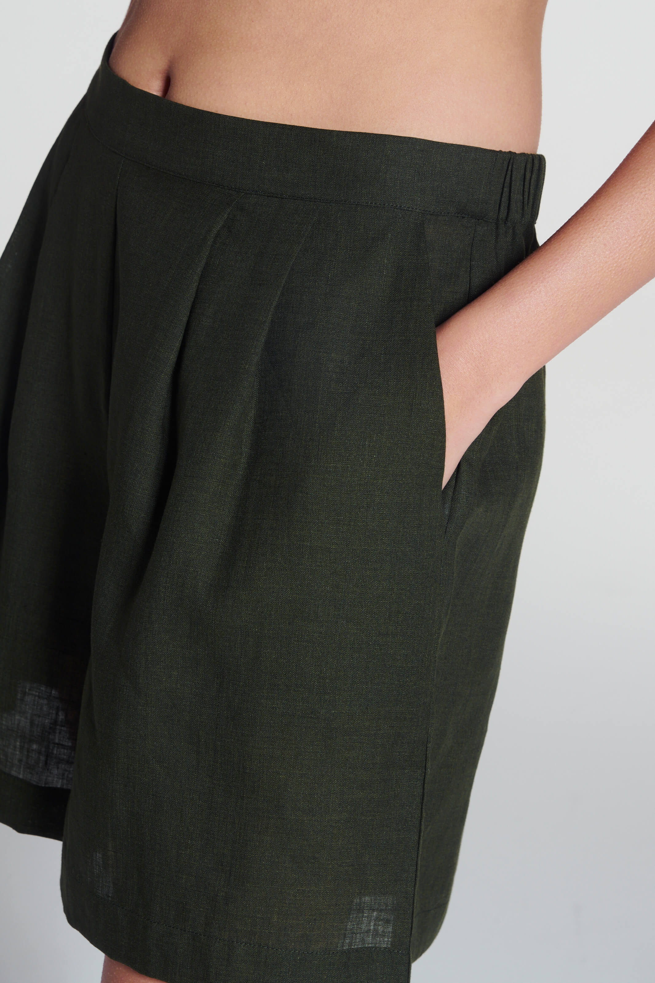 Dallas Short Sea Moss Green Linen