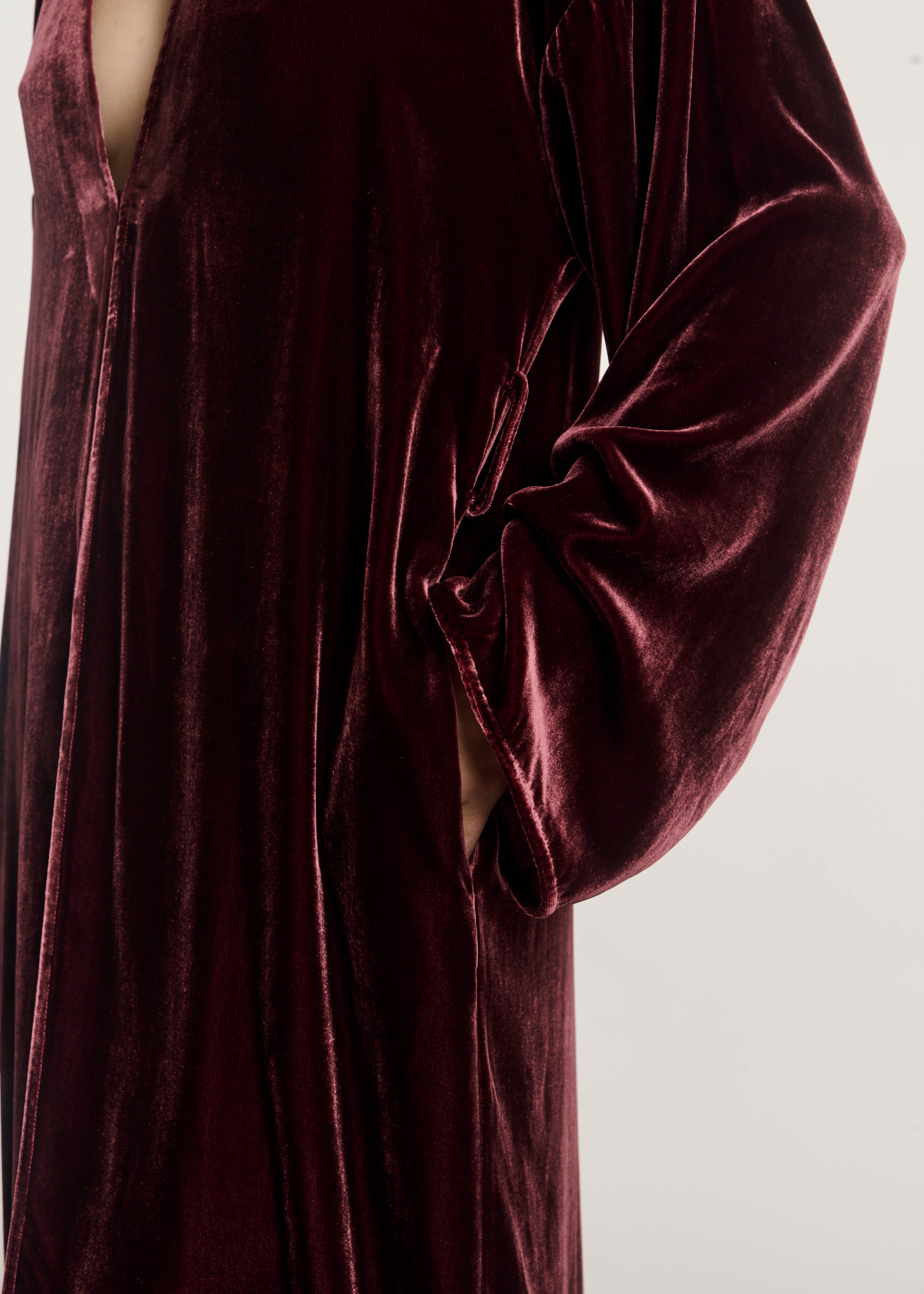 Lorenzo Robe Maroon Viscose Velvet