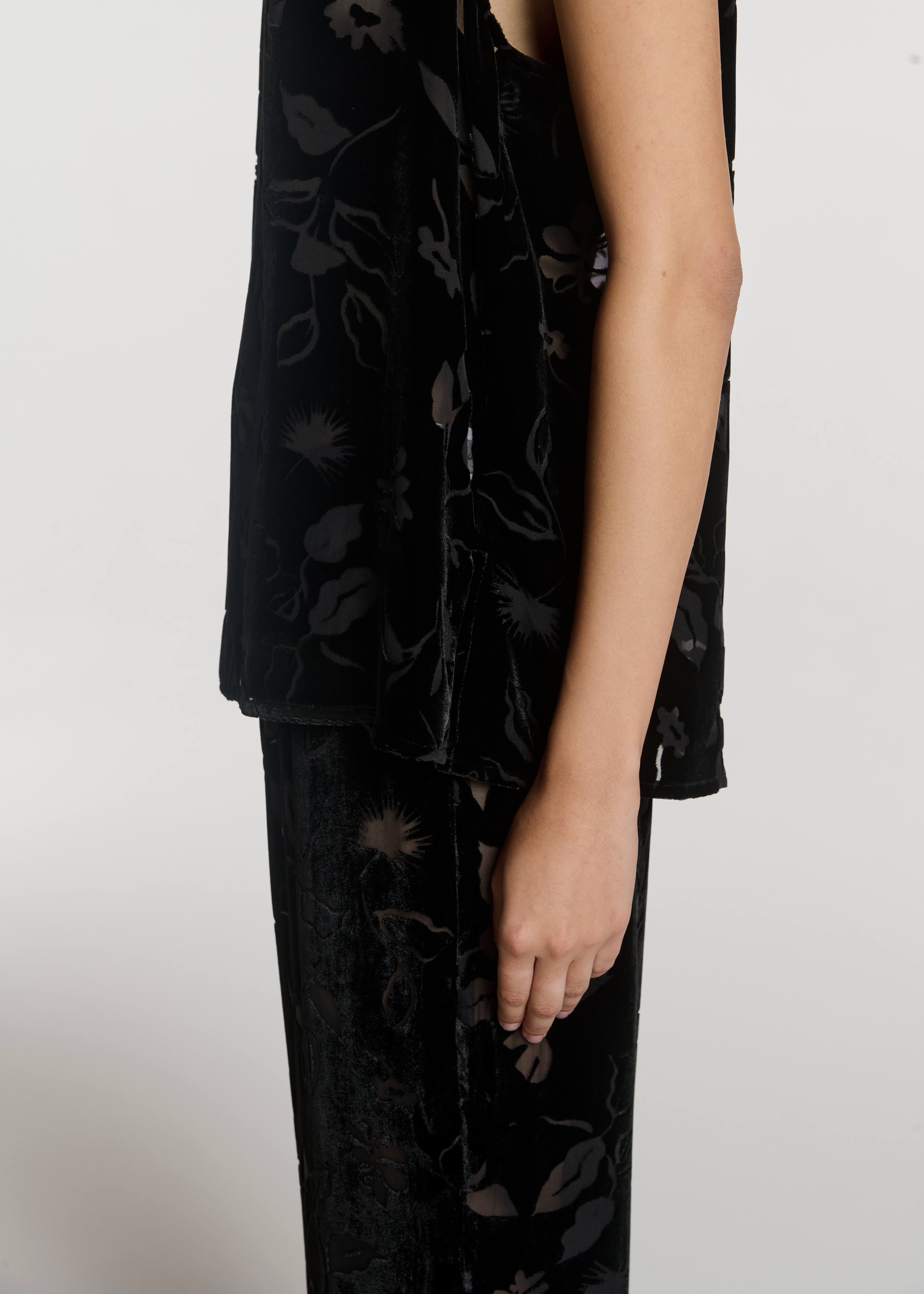 Trento Top Black Foliage Devore Velvet