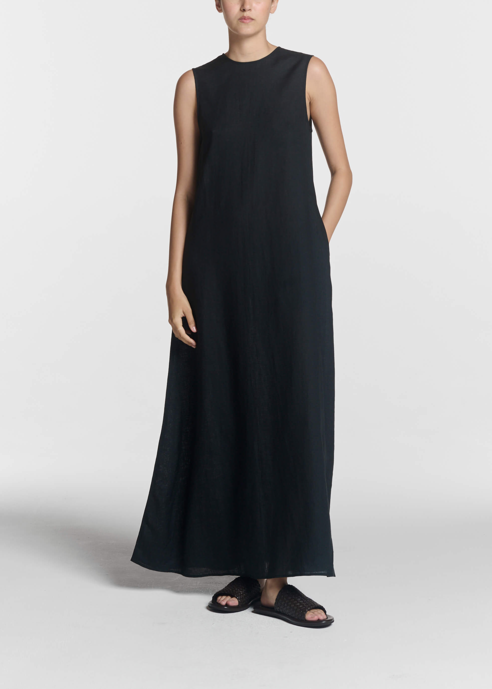 Tallin Maxi Dress Black Linen