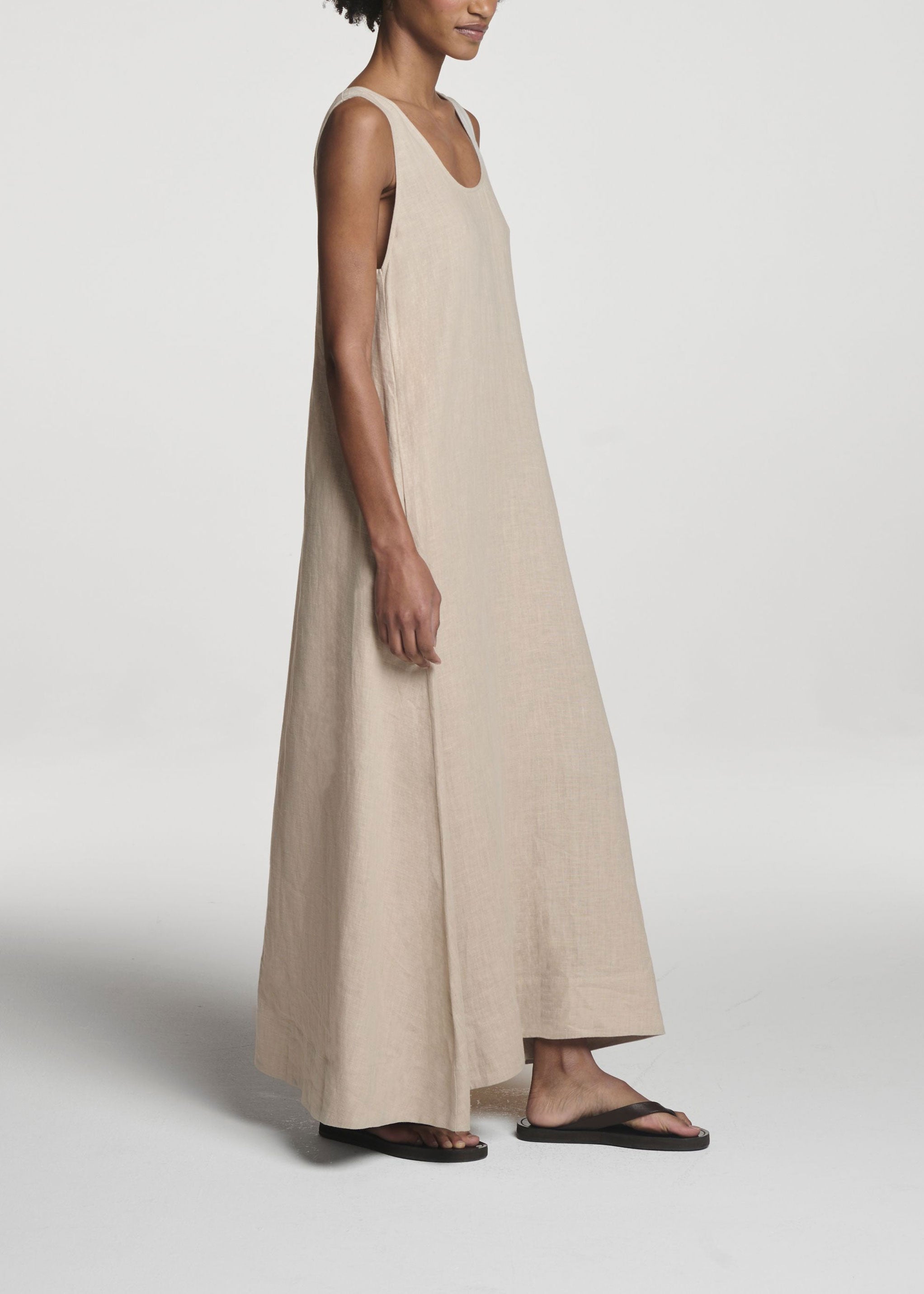 Capri Dress Heathered Sand Linen