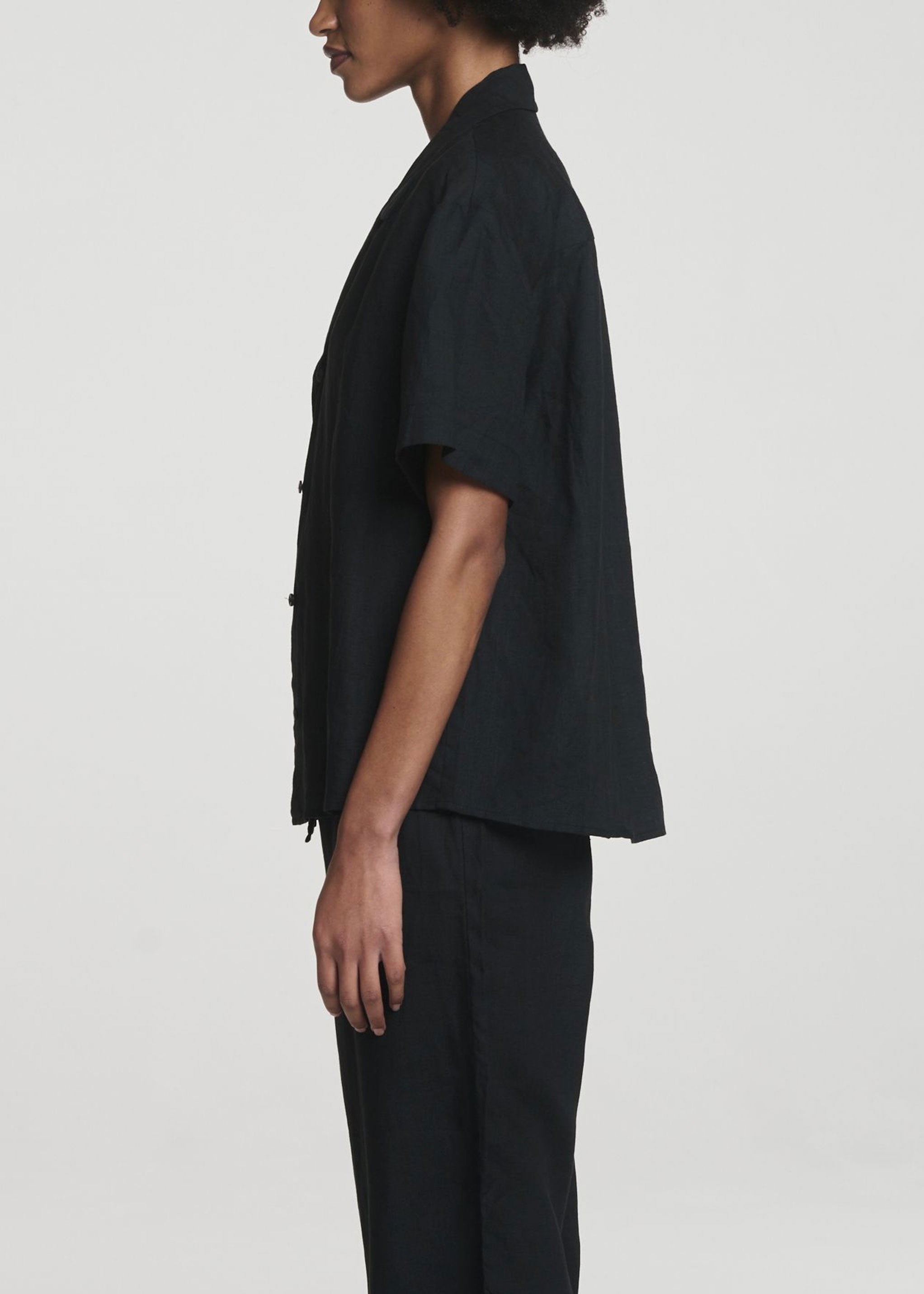 Prague Shirt Black Organic Linen
