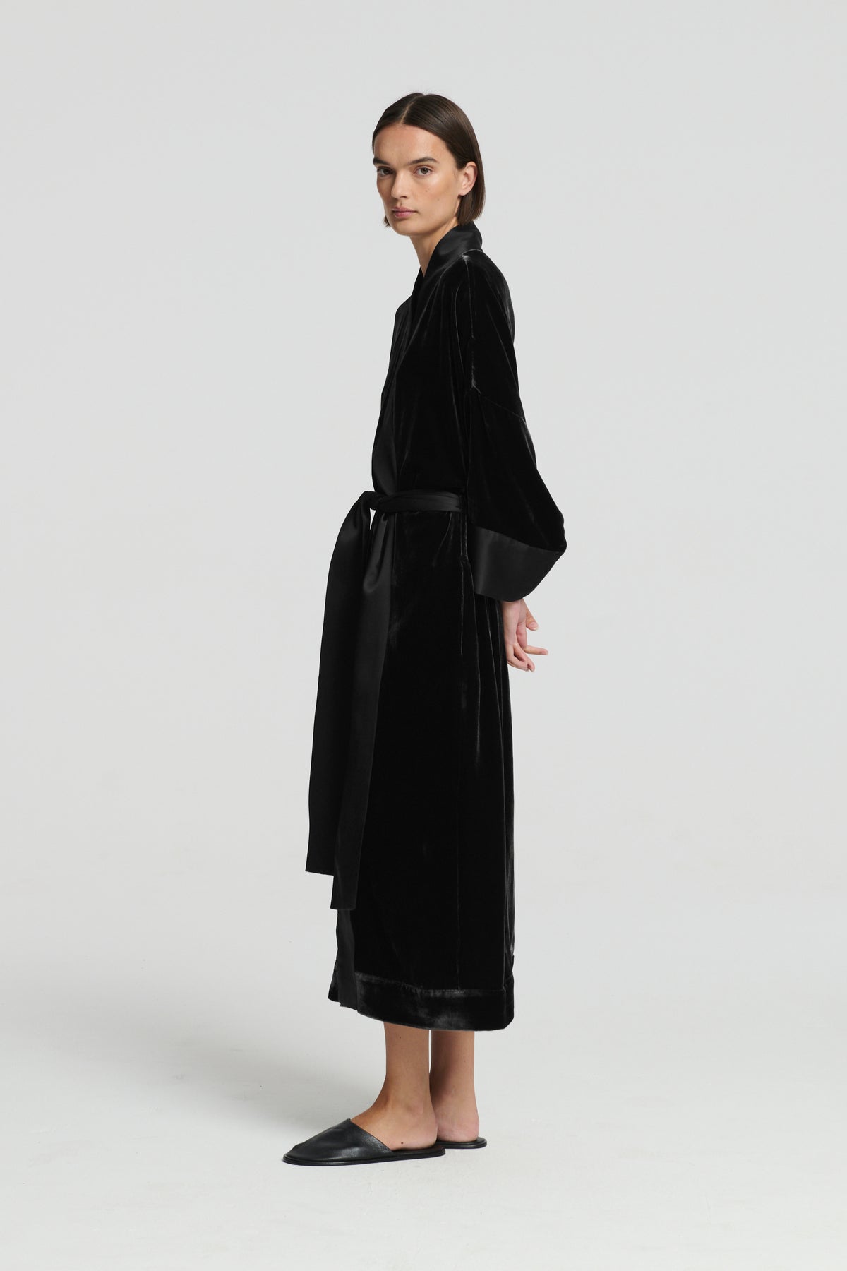 Lugano Robe Black Silk Velvet