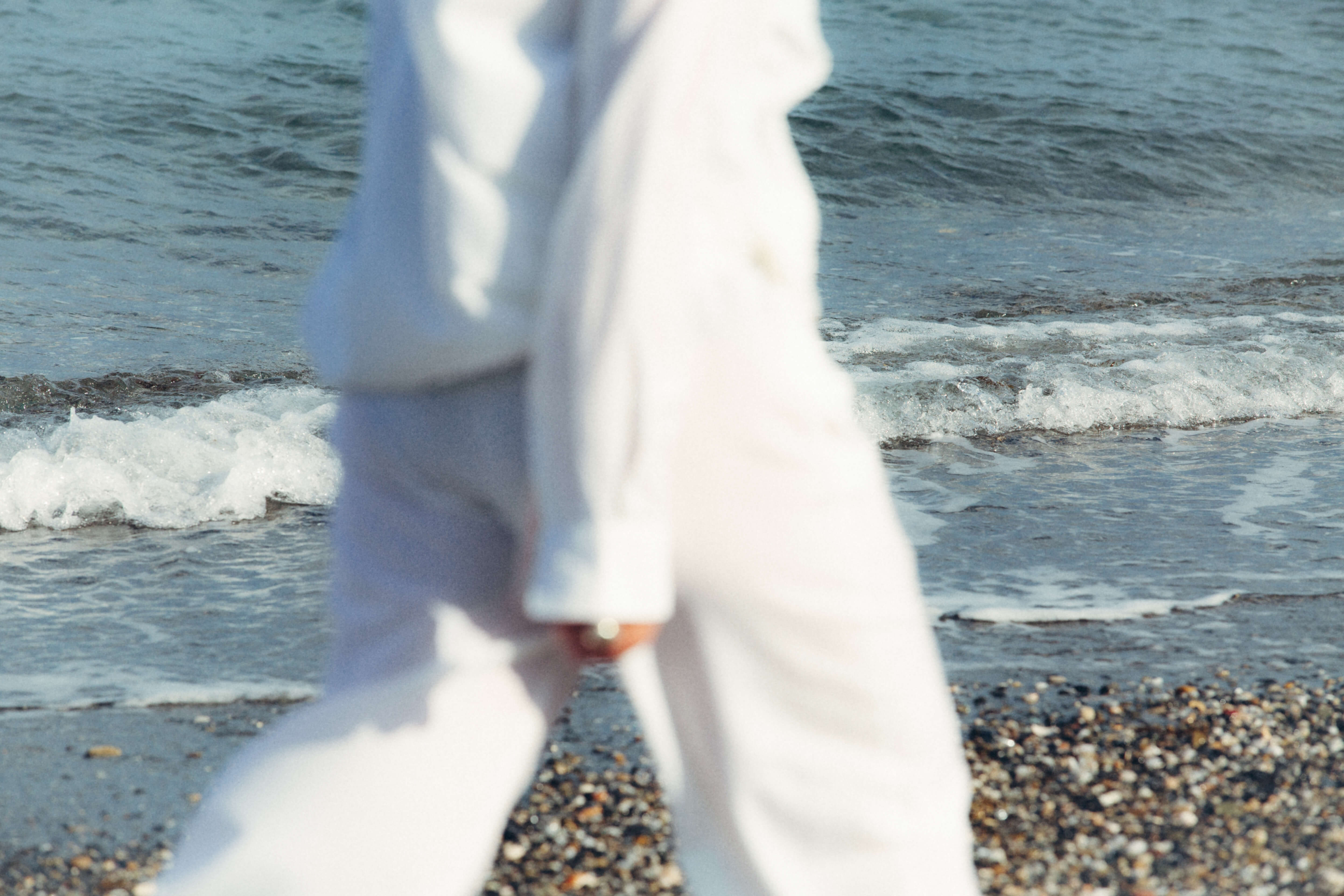 Subtle Styling Rules to Keep White Linen Trousers Casual and Polished