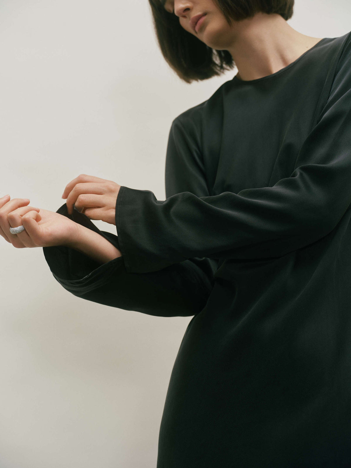 How to Style a Black Linen Dress for Work and Holiday