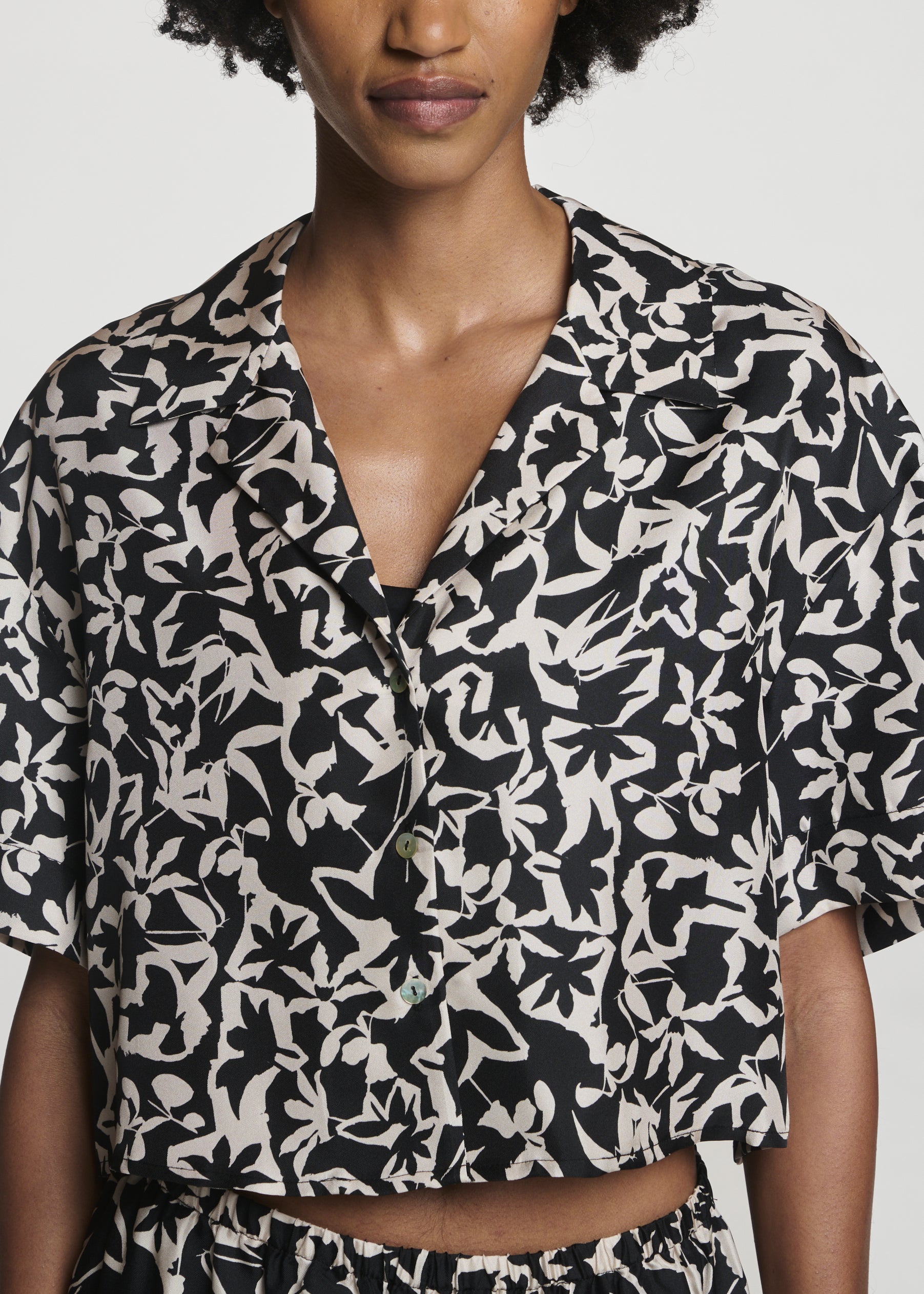Lincoln Shirt Abstract Garden Black Silk Twill