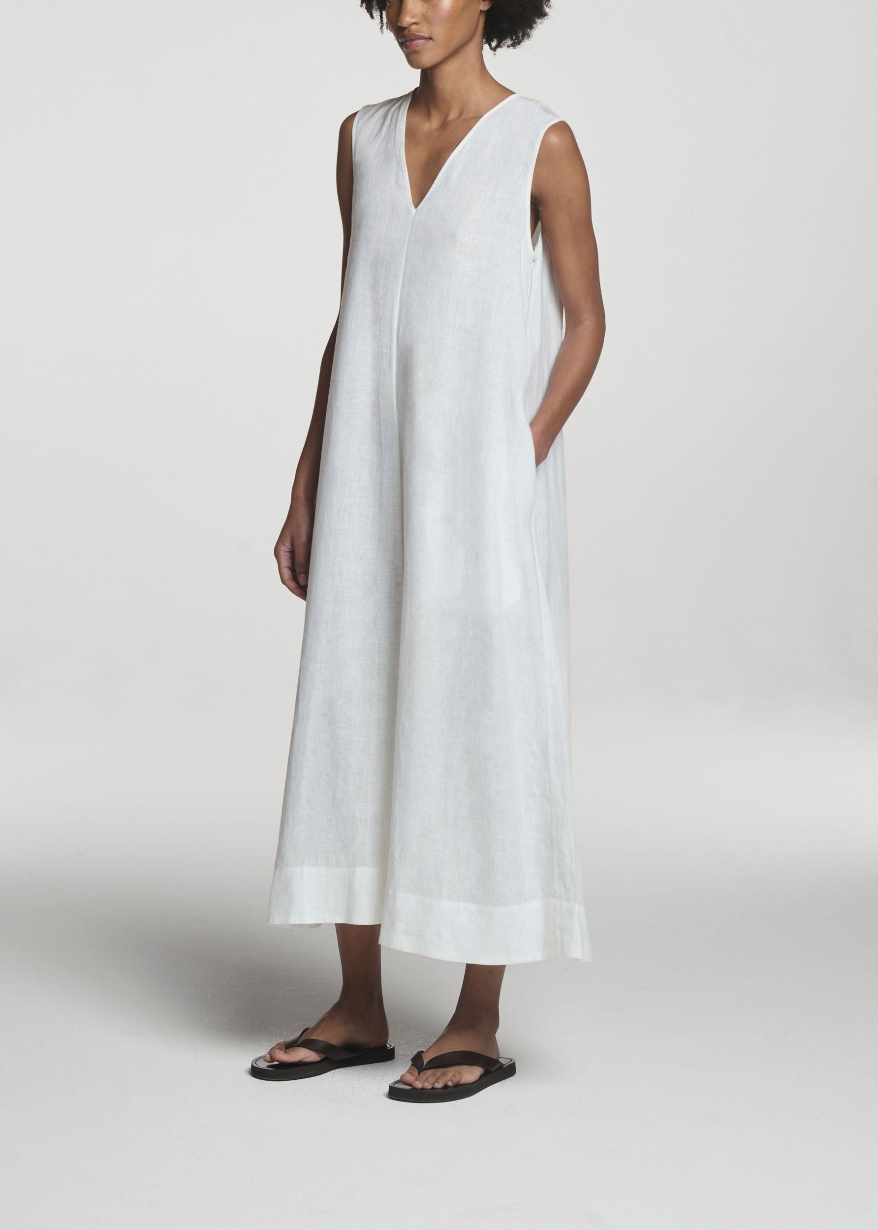 Nisha Dress White Organic Linen