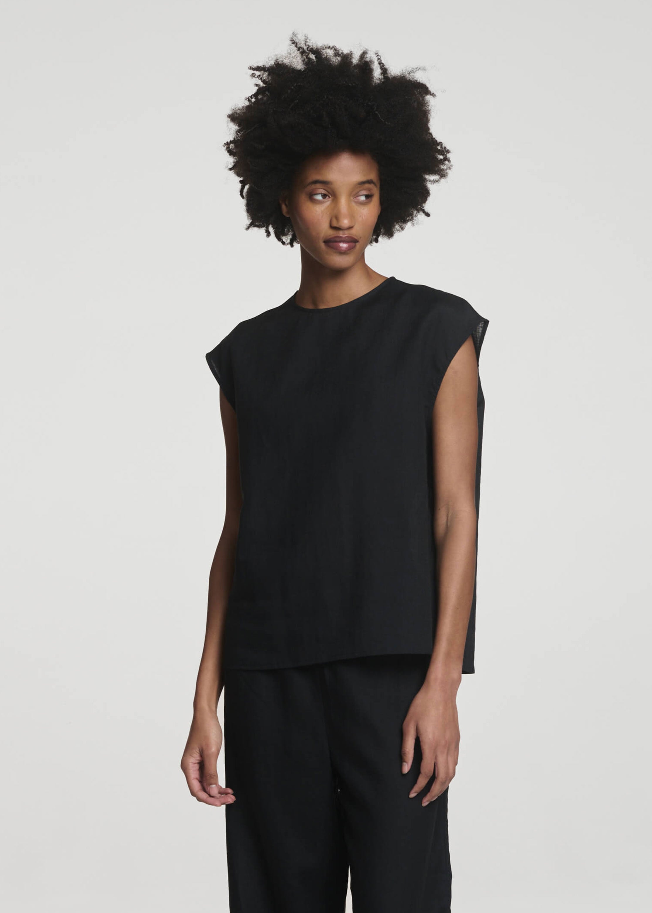Dasha Sleeveless Top Black Organic Linen