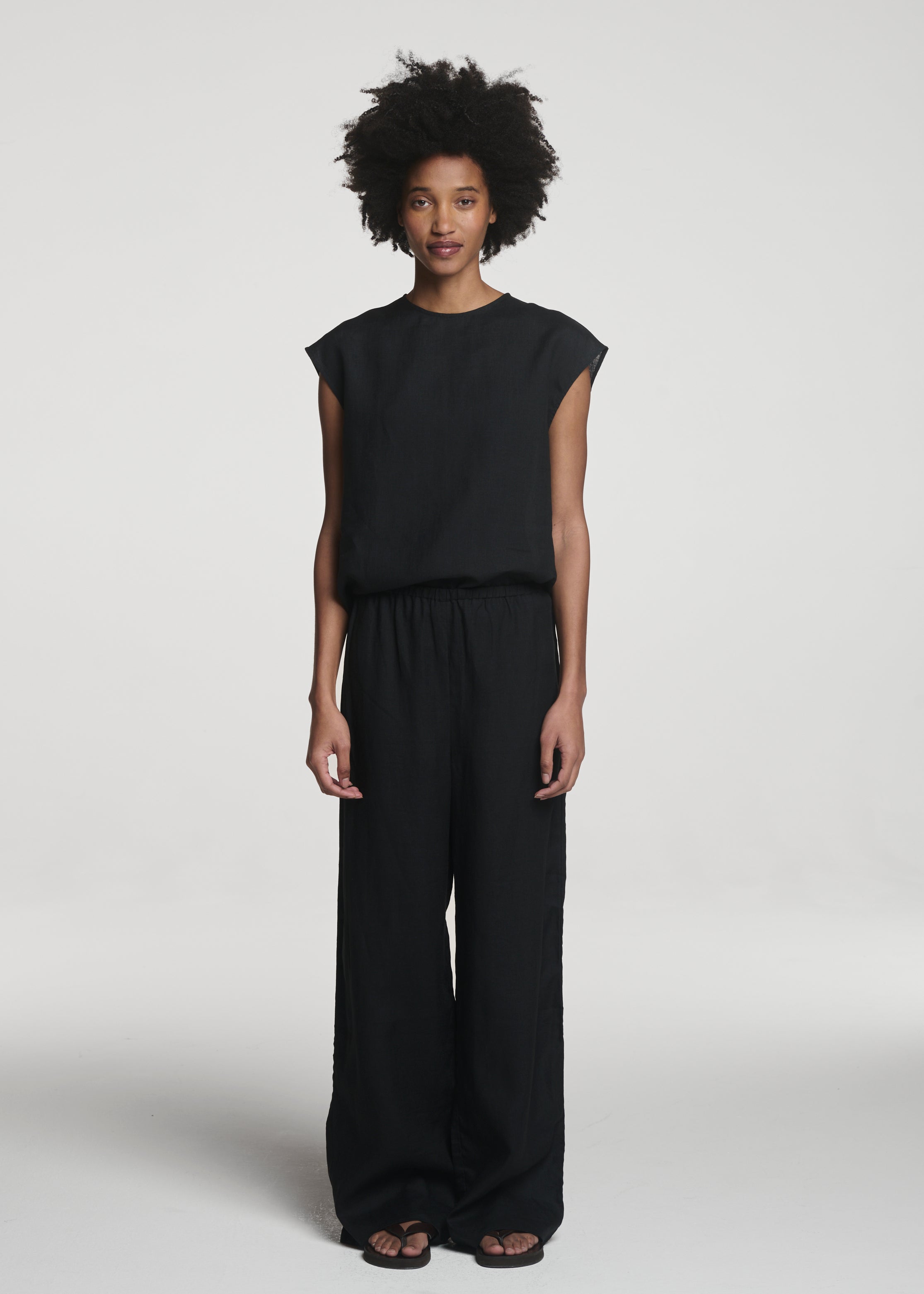 Dasha Sleeveless Top Black Organic Linen