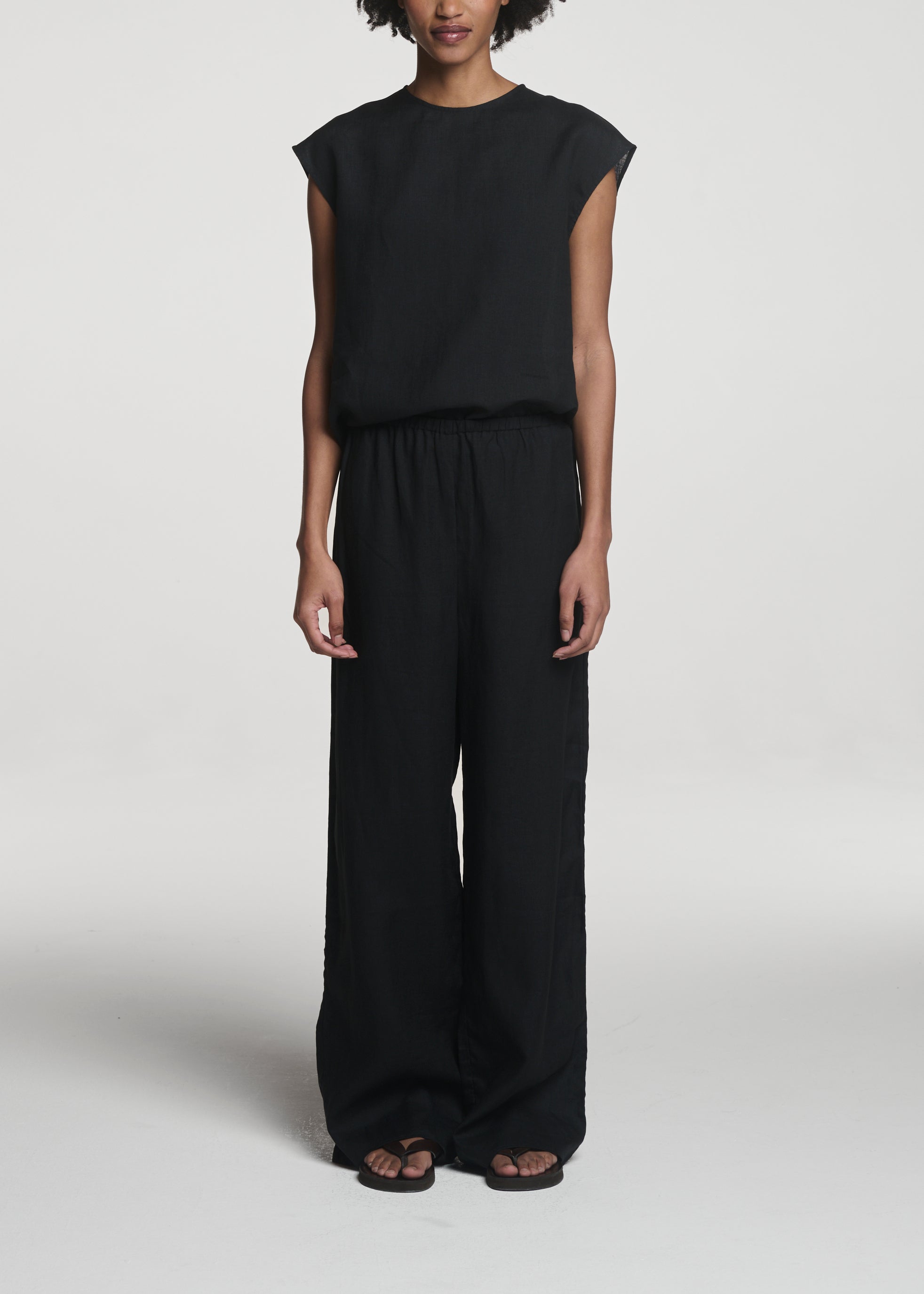 Dasha Sleeveless Top Black Organic Linen
