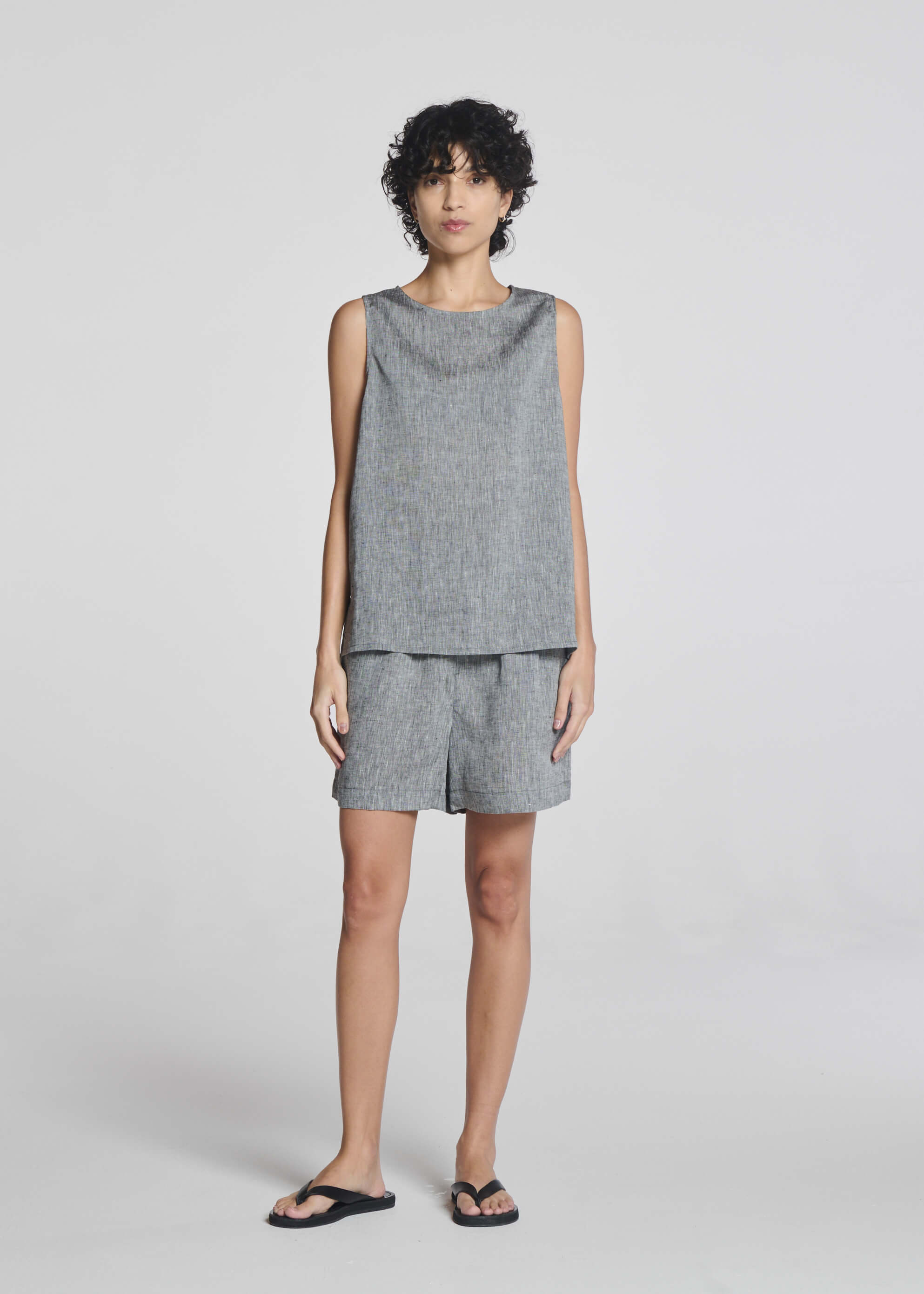 Boston Short Heathered Grey Linen