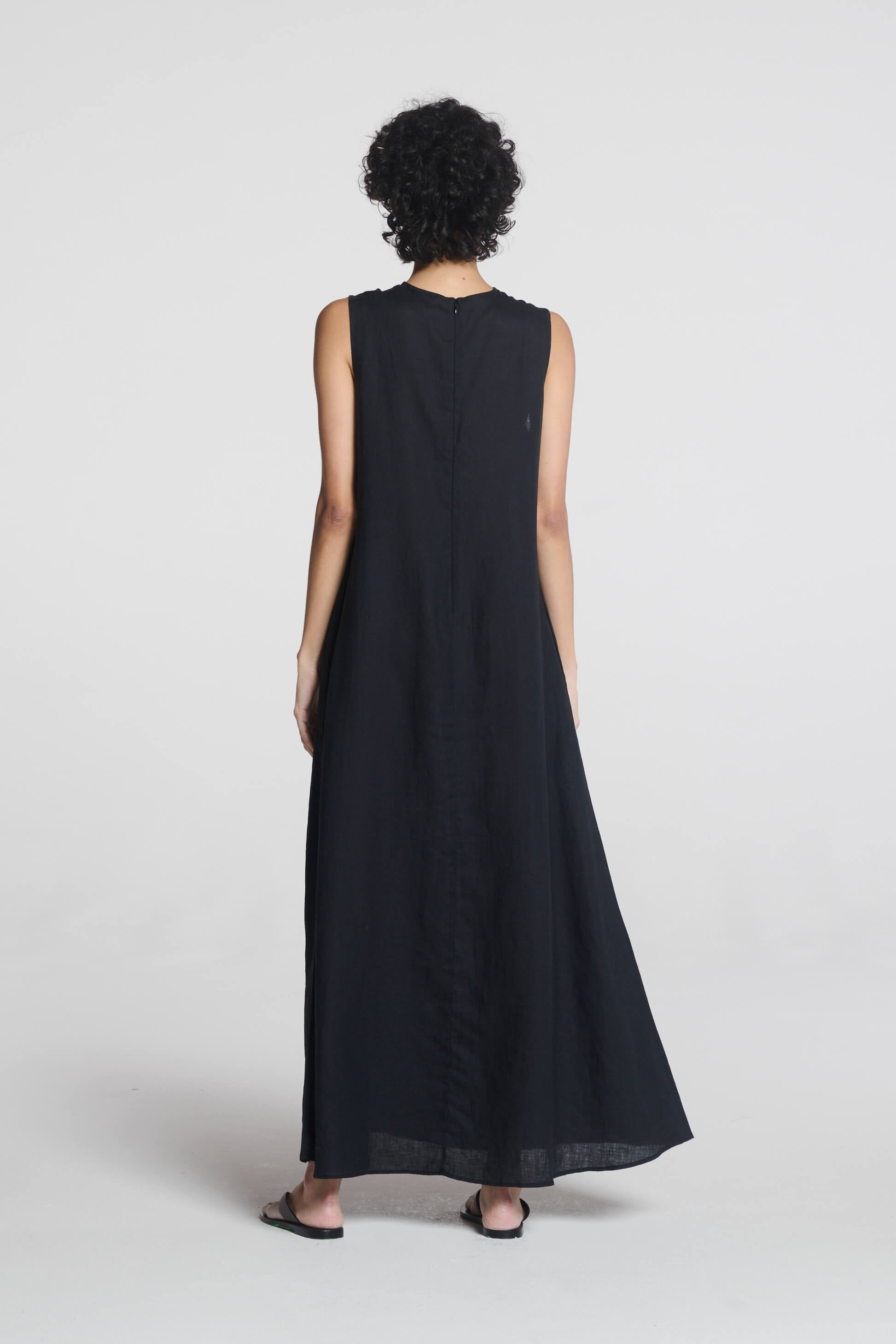 Tallin Maxi Dress Black Linen