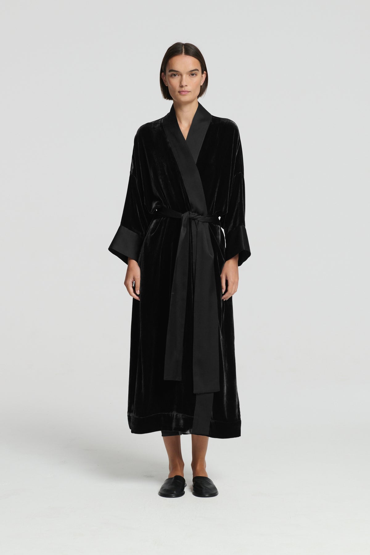 Lugano Robe Black Silk Velvet