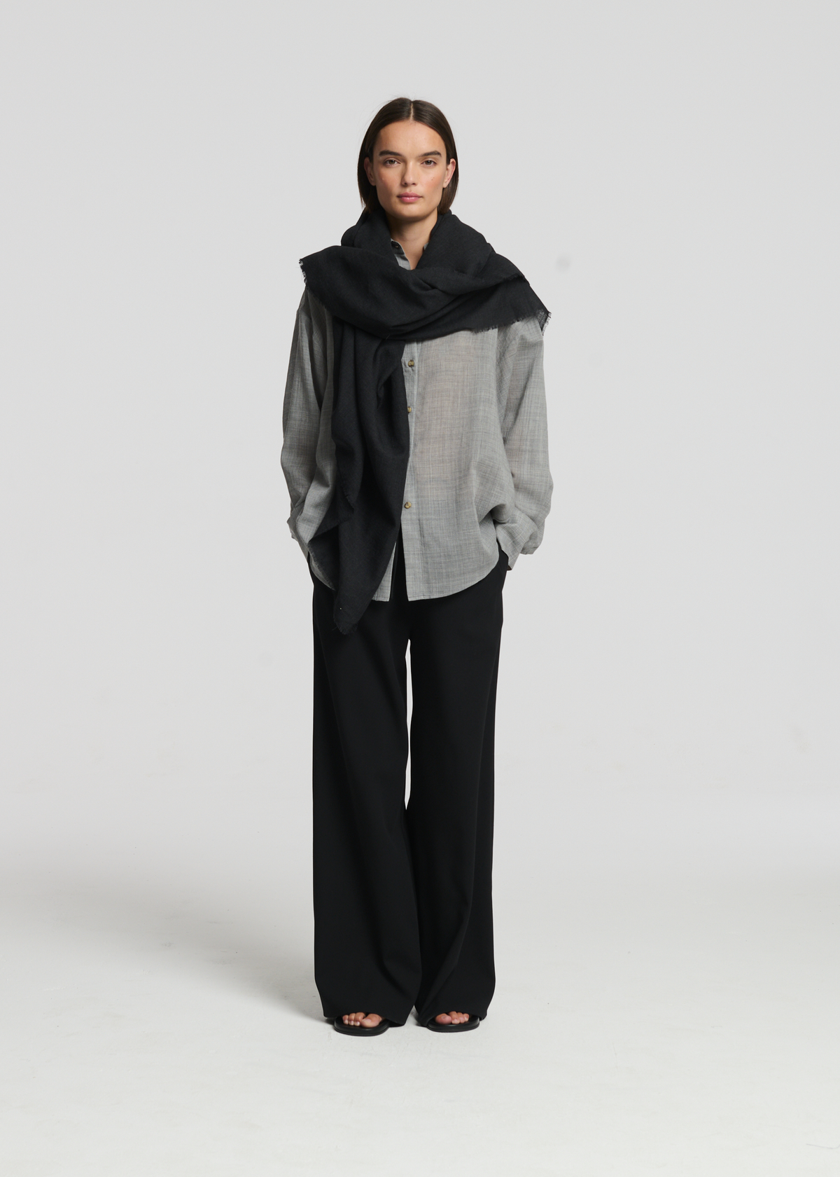 Wrap Charcoal 100% Virgin Wool
