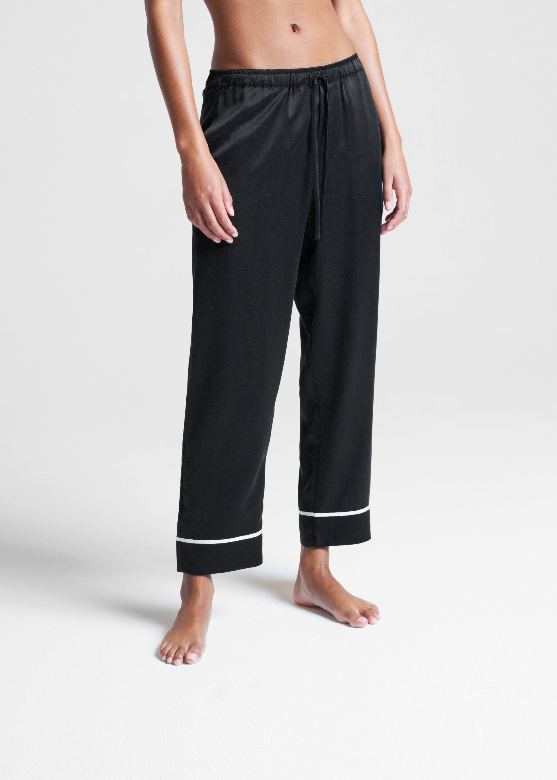Sydney Cropped Pyjama Bottom Black Ecru Edged Silk