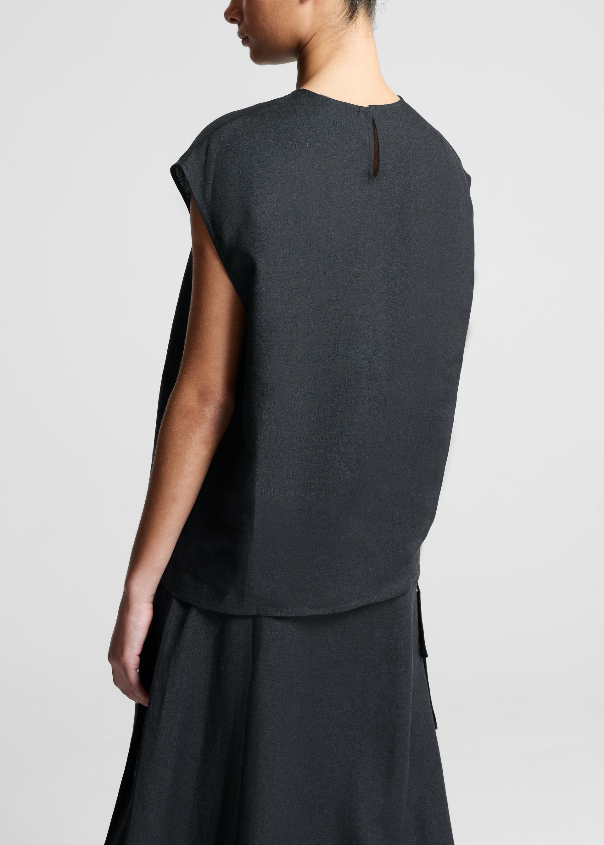 Dasha Sleeveless Top Black Organic Linen