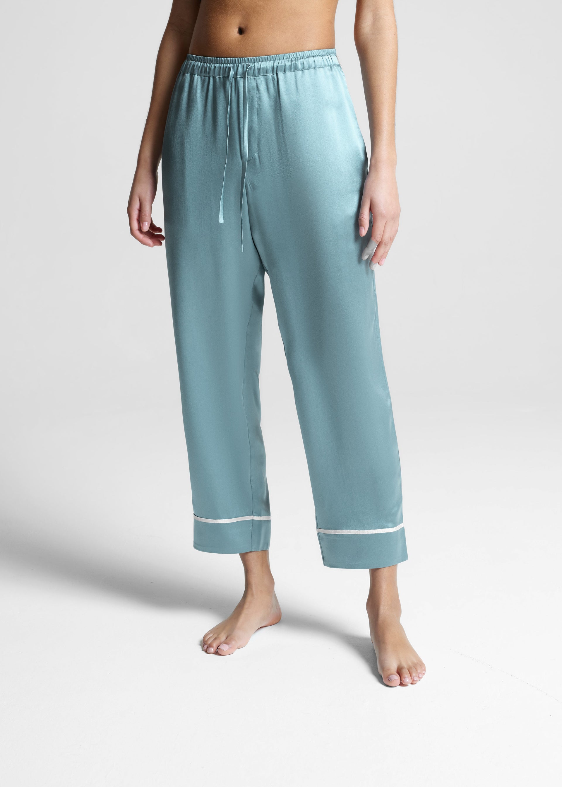 Sydney Dust Blue Ribbon Piped Silk Cropped Pyjama Bottom
